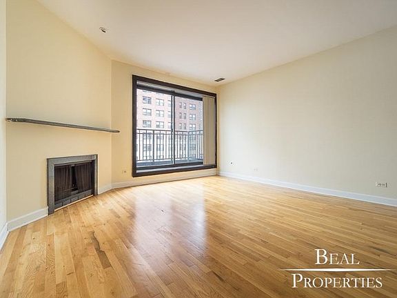 3rd image of 1220 N La Salle Dr APT 5D