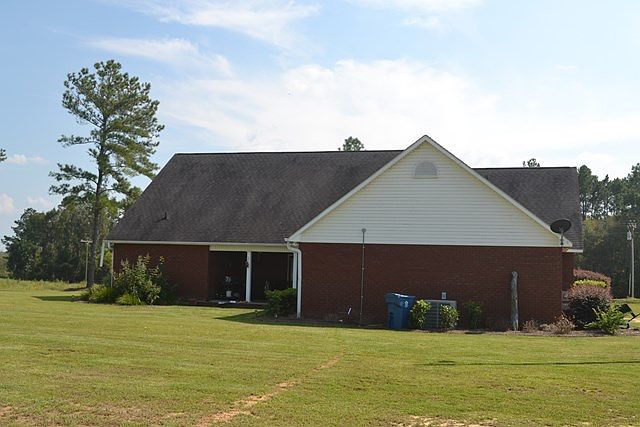 2nd image of 2270 Petross Rd