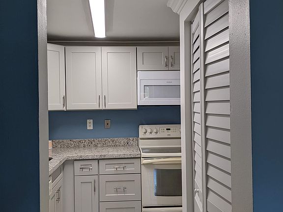 4th image of 10403 N Kendall Dr APT A107