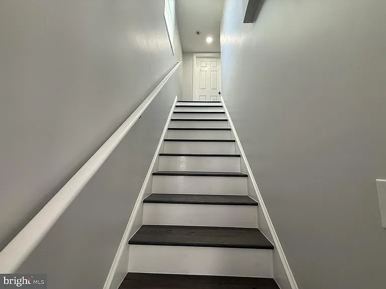 383 Johnson Ave — Photo 17