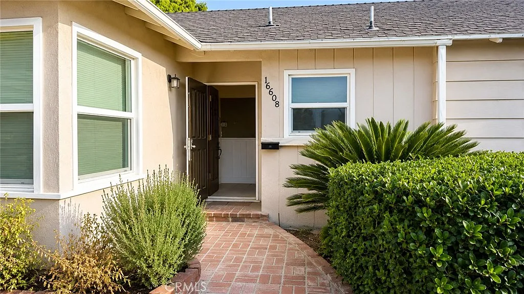 3 bed, 1677 sqft, $4,750 — Photo 3