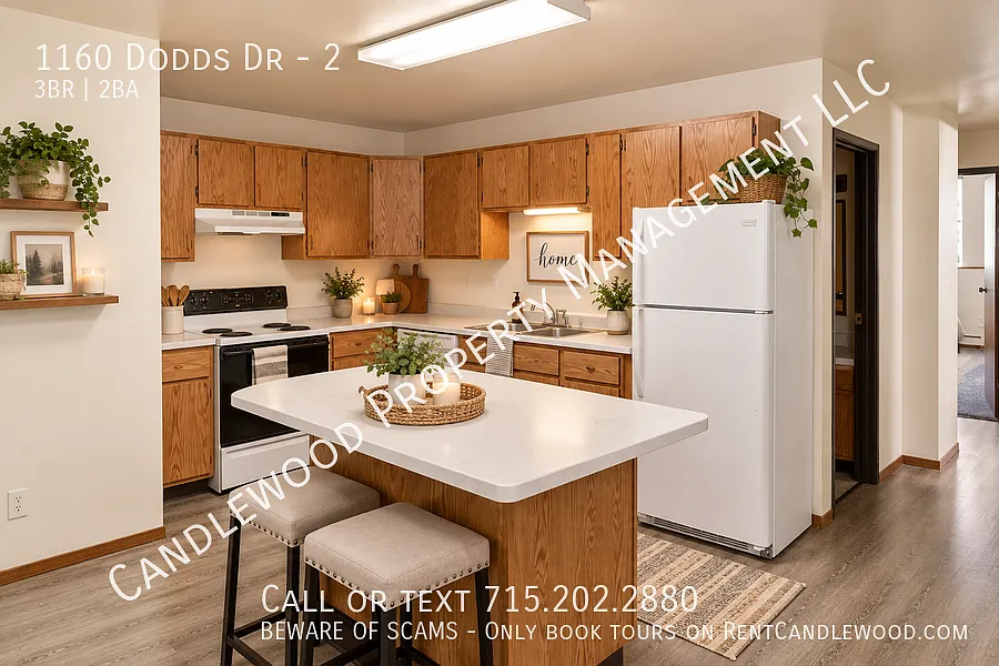 Pet Friendly 3 Bedroom 1.5 Bathroom Apartment w/ Garage Available September 1st! — Photo 2