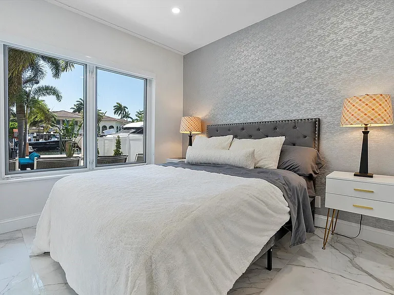207 Royal Palm Dr — Photo 52