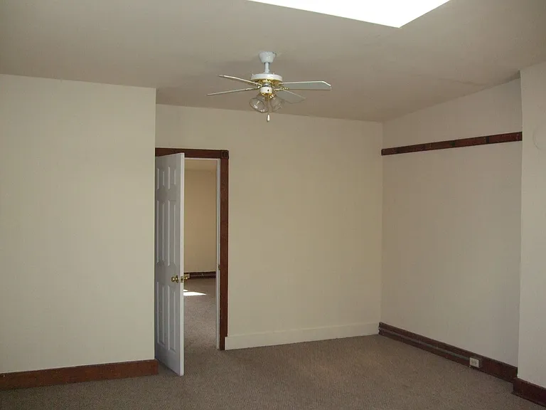 3255 Bishop St — Photo 11