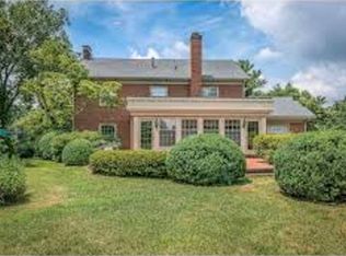 118 Ridgemont Rd, Johnson City, TN 37601