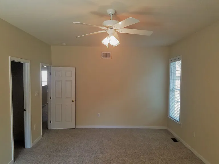 9113 Stonecreek Club Pl — Photo 13