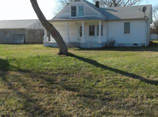 129 High Point Rd, Crewe, VA 23930