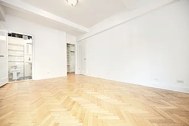 Rented by Urbane Brokerage