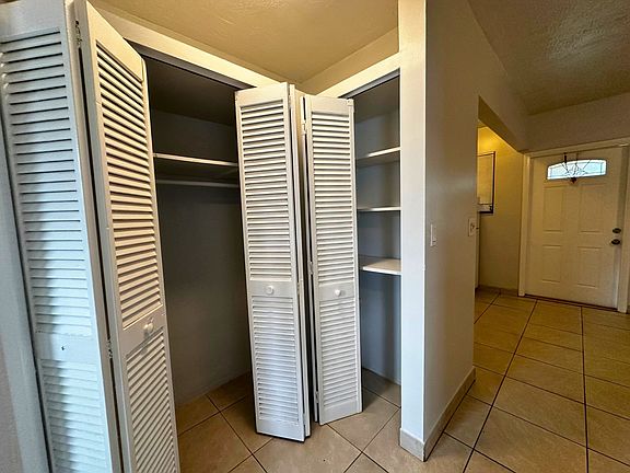 2nd image of 1820 Taft St #11