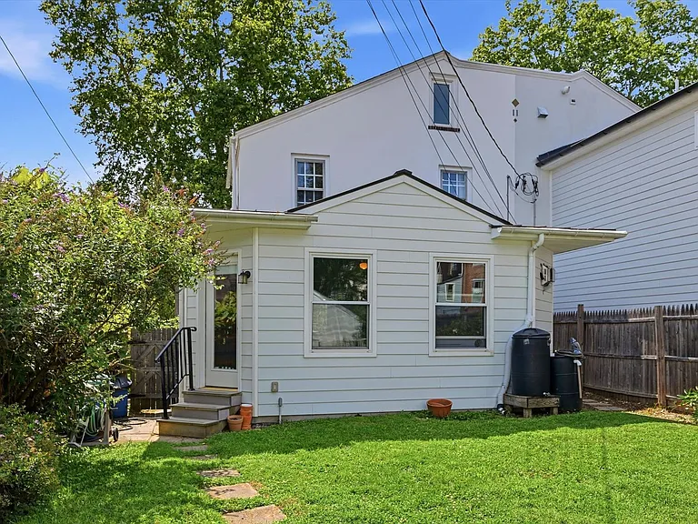 111 S Brandywine St — Photo 23