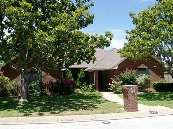 4401 Waycross Dr, Arlington, TX 76016