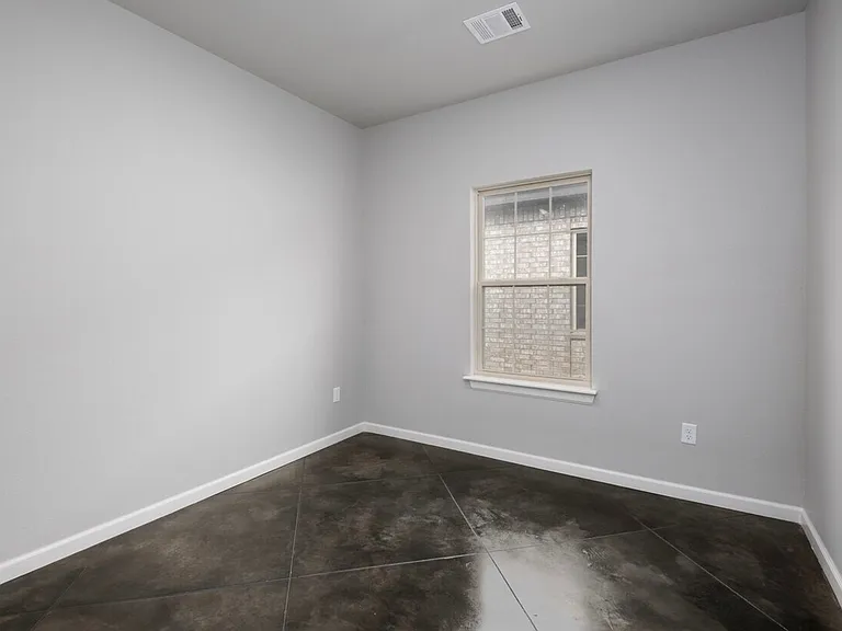 4307 Monarch St — Photo 10
