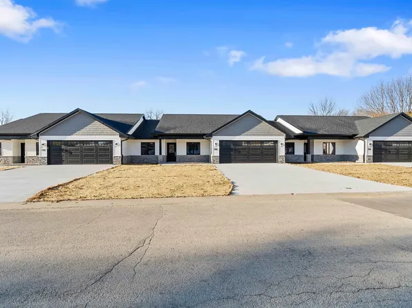 412 Tyler St SE, Cascade, IA 52033