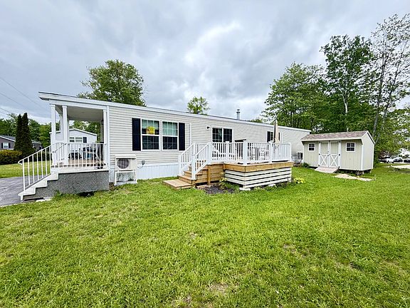 3rd image of 17 Bickford Dr