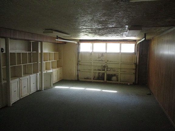 4th image of 212 Willoughby Pl