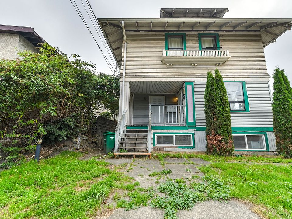 1st image of 4054 7th Ave NE #1
