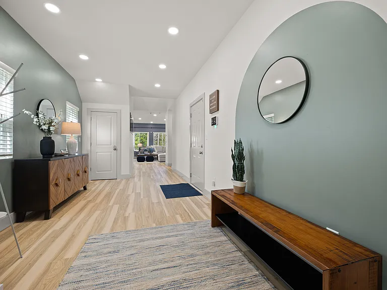 184 Woodland Ln SW — Photo 21