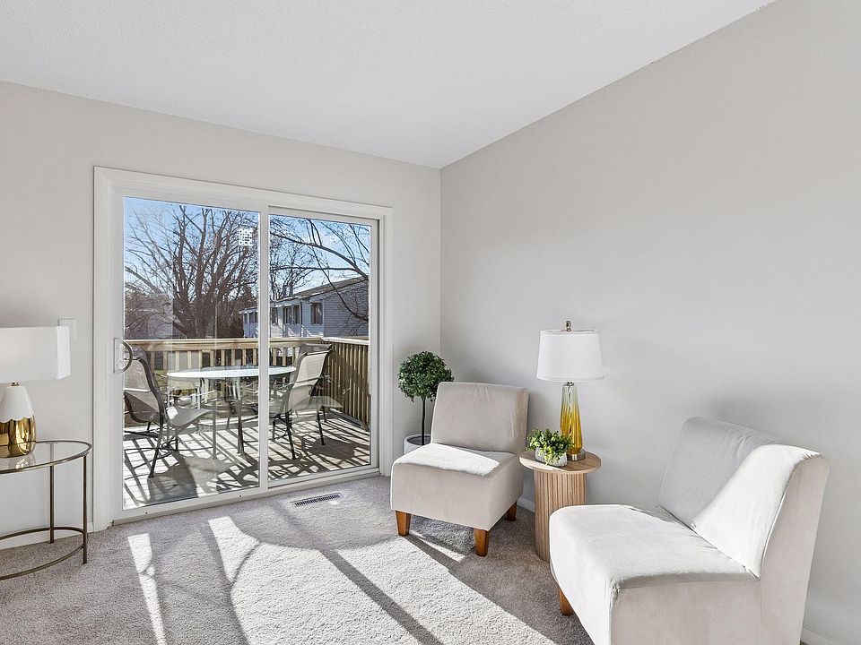 1st image of 411 Dorland Pl S