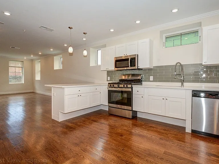 2747 Washington St #1 — Photo 5