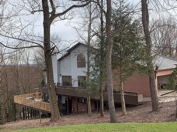 2nd image of 25 Lakeridge Dr
