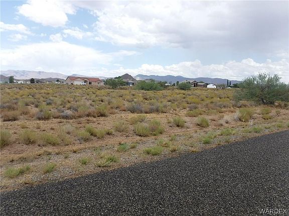 2nd image of 7423 E Skull Ave
