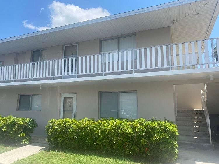 First Floor End Unit