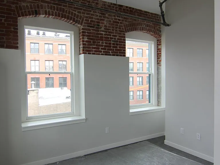 Cambridge Lofts — Photo 8