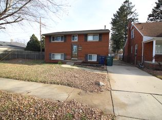 2807 Lafayette Blvd, Lincoln Park, MI 48146