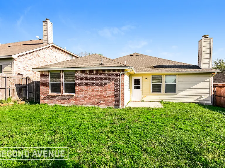 436 Grant Ln — Photo 21