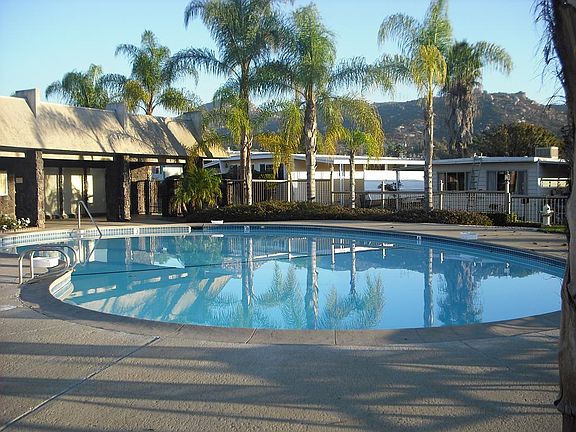 Park Pool & Clubhouse