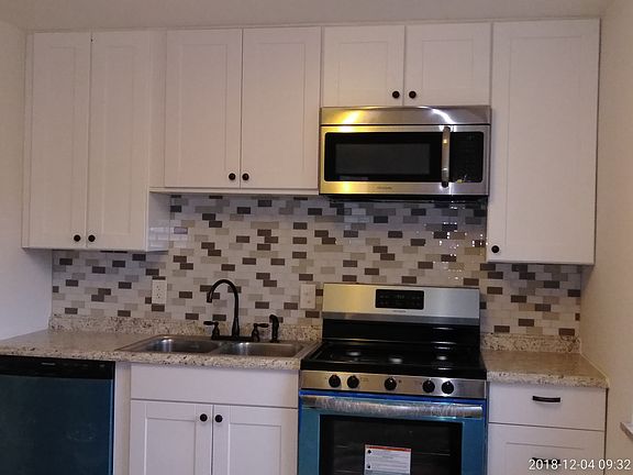 42" shaker cabinets