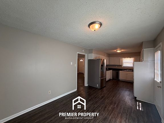 4th image of 6981 Rose Trail Dr