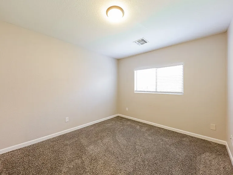 11535 W Windrose Ave — Photo 12