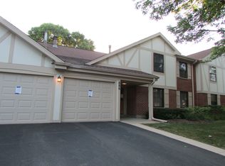 686 Scanlon Dr APT A1, Wheeling, IL 60090