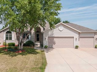 2492 Monaghan Way, Sun Prairie, WI 53590