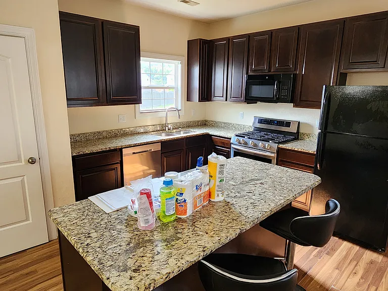 125 Bay Leaf Dr — Photo 5