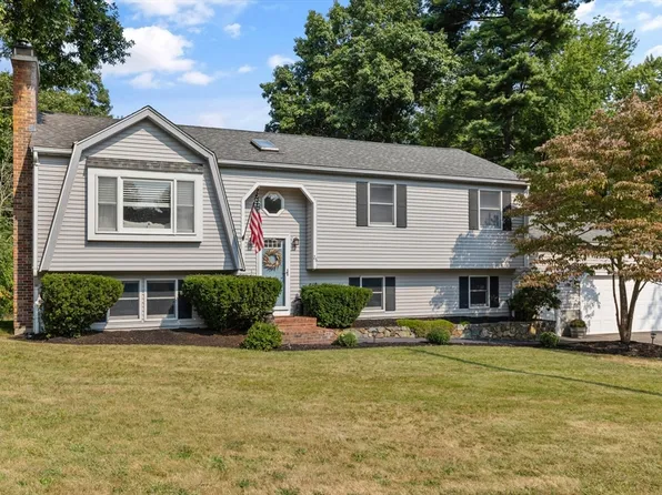 26 4th St, Stoughton, MA 02072