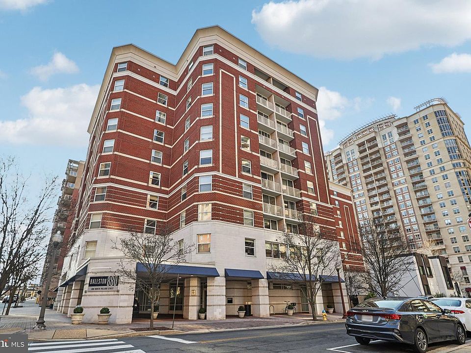 1st image of 880 N Pollard St APT 705