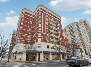 Ballston 880, Arlington, VA 22203
