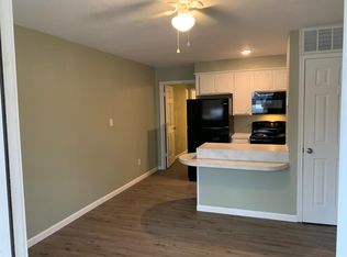 2001 E Avenue A #5, Hooks, TX 75561