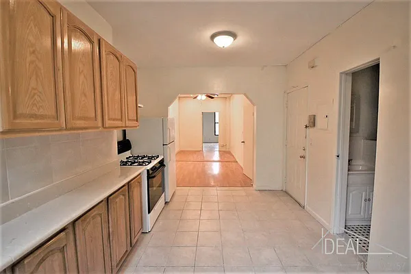 Rented by Ideal Properties Group | media 6