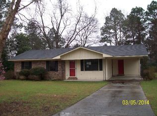 119 Lisa Ln, Fitzgerald, GA 31750