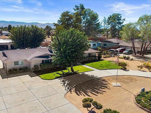 3rd image of 14151 Hopi Rd