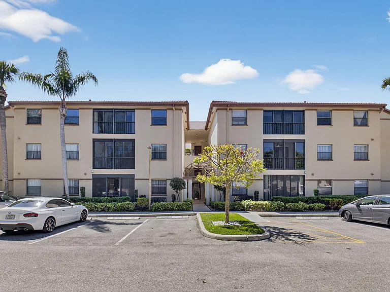 5155 Europa Dr #M — Photo 24