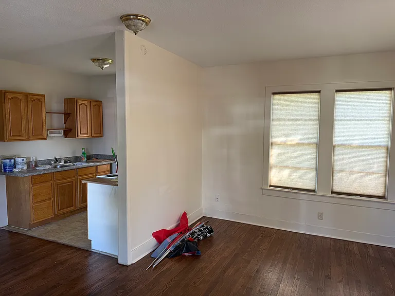 720 Blandin St — Photo 5