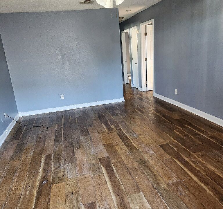 1st image of 3439 Clara St