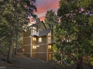 576 Pioneer Rd, Lake Arrowhead, CA 92352