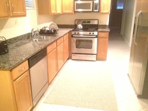 4th image of 5920 N Milwaukee Ave Unit 1