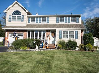 11 Clarkson Rd, Centereach, NY 11720