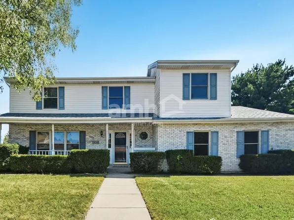 24241 S Cree Dr, Channahon, IL 60410